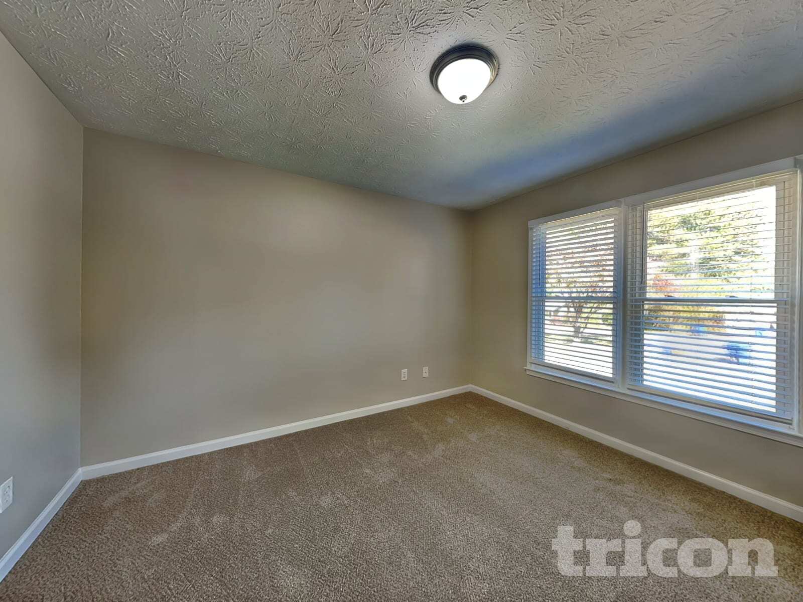 Building Photo - 355 Paula Ct