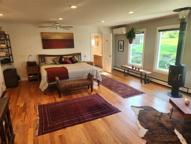 Building Photo - 23 Hardscrabble Rd