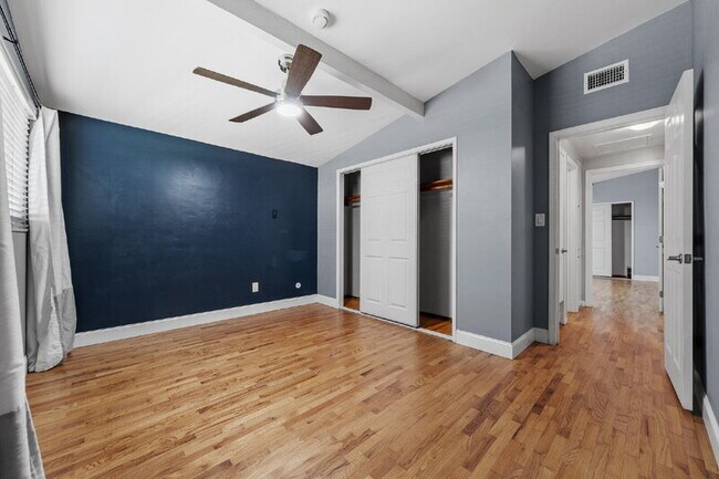 Building Photo - 4160 Yale Ave