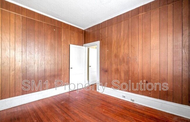 Building Photo - 2360 N Patterson Ave