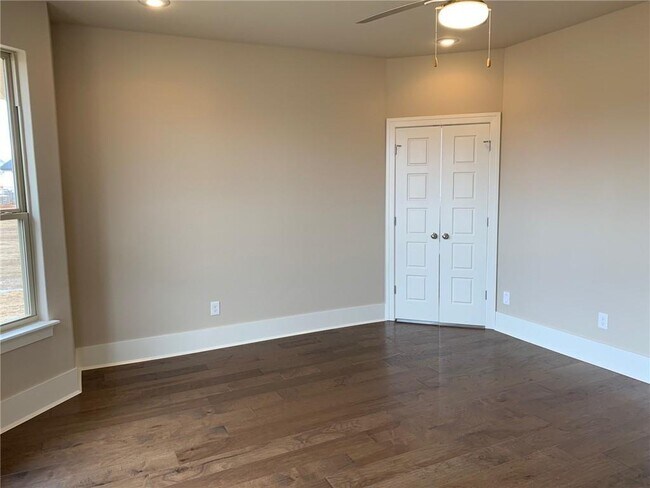 Building Photo - 616 Mill Pond Wy
