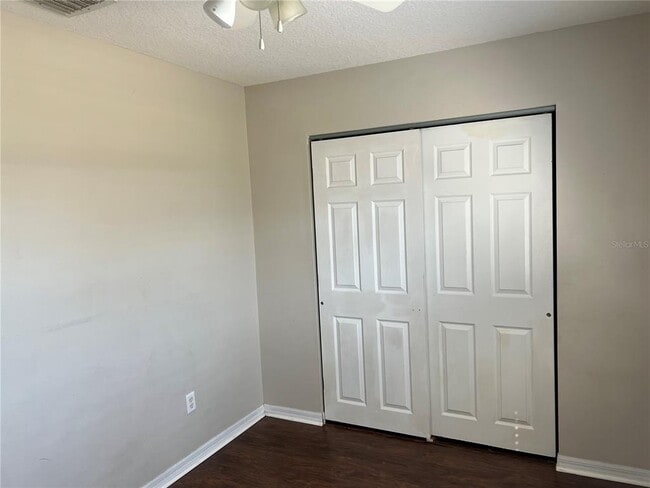 Building Photo - 1033 Willow Dr