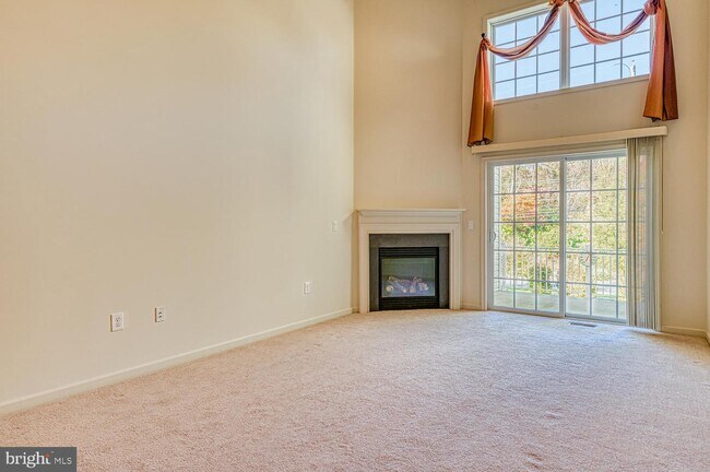 Building Photo - 1802 Schindler Dr