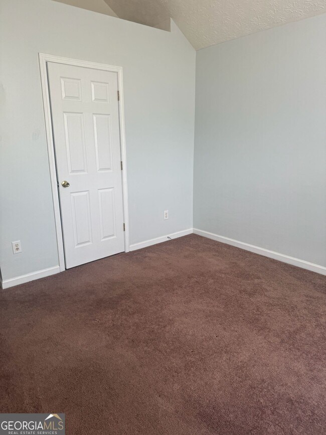 Building Photo - 2361 Cove Lake Way