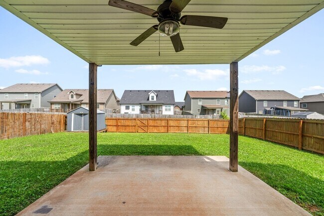 Building Photo - 3755 Windmill Dr