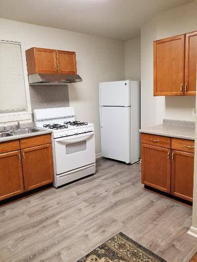 Building Photo - 332 Dennis Ave