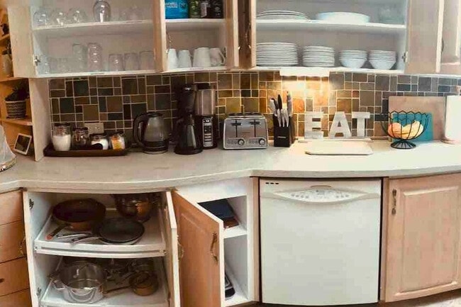 Building Photo - 66 Paquette Dr