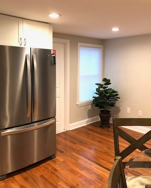 Building Photo - 25 Worsted St