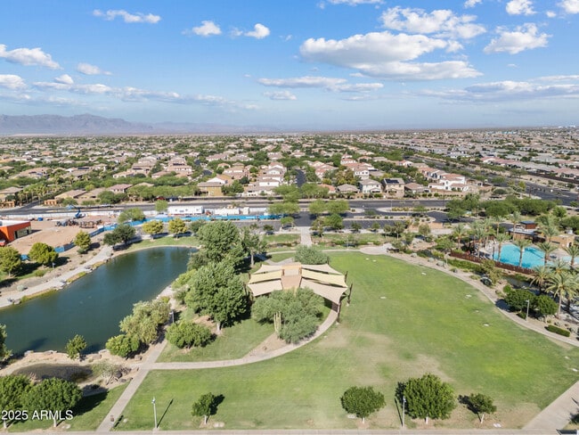 Building Photo - 4658 S Vapor