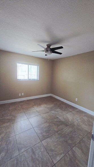 Building Photo - 555 Northlake Blvd