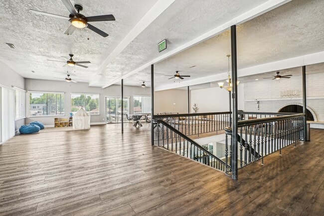 Building Photo - River Rock Apartments