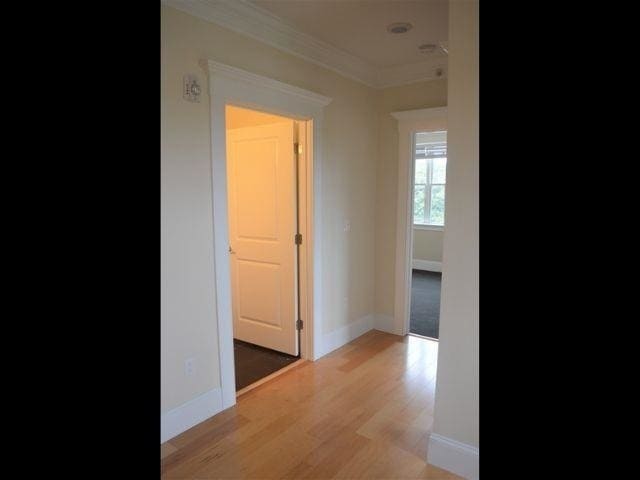 Building Photo - 2 Silver St