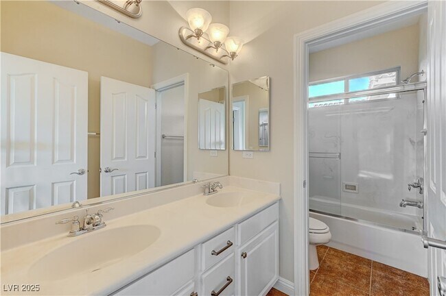 Building Photo - 536 Puenta Del Rey St