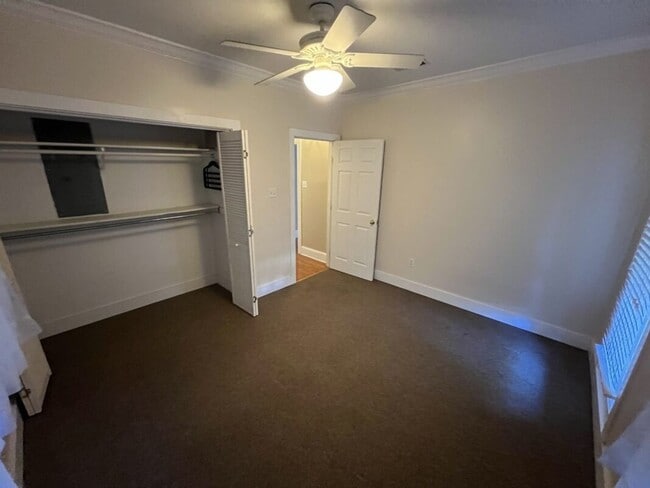 Building Photo - Location!  Location!  Adorable 2 bedroom, 1 bath home near Zachary High