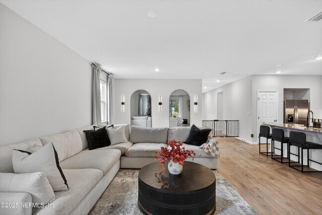 Building Photo - 7775 Dunhill Ct