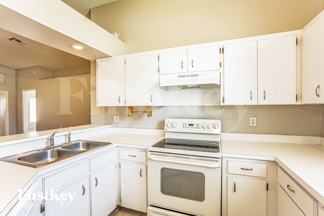 Building Photo - 468 Emerald Cove Loop