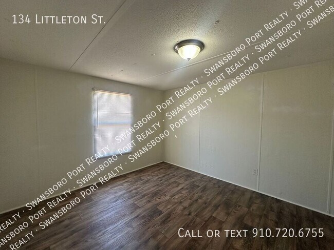Building Photo - 134 Littleton St