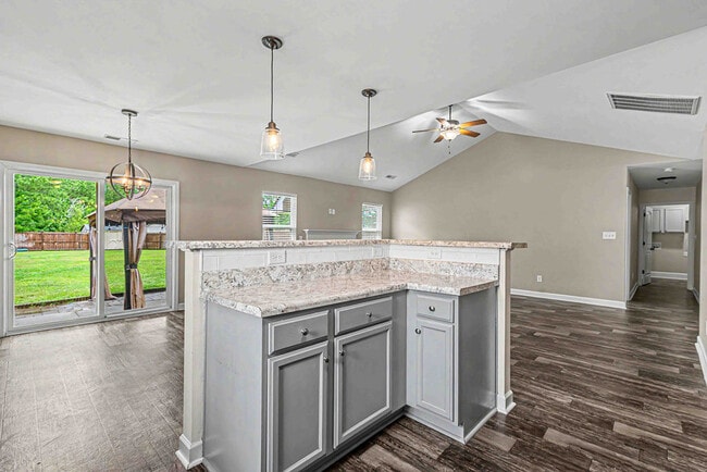 Building Photo - 186 Peytons Ridge Dr