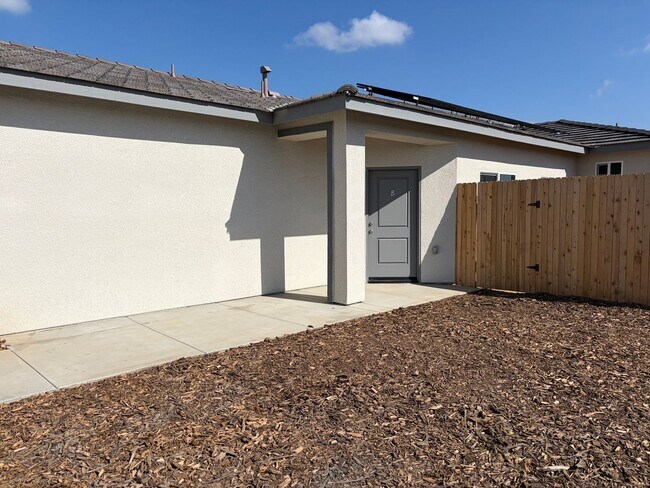 Building Photo - 6003 Cougar Trl