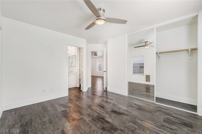Building Photo - 9976 Perceval St