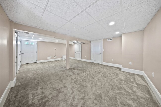 Building Photo - 6 Ellery St