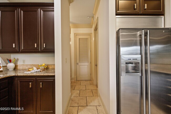 Building Photo - 605 Silverstone Rd