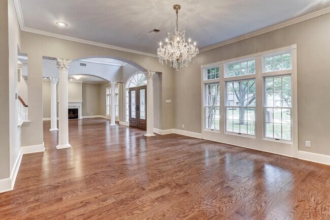 Building Photo - 14822 Bramblewood Dr