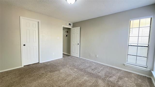 Building Photo - 9601 Forest Ln