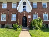 Building Photo - 305 W Whitney Ave