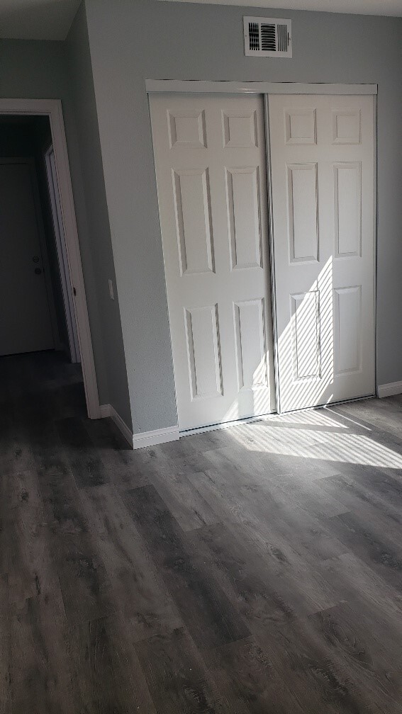 Building Photo - 15692 Live Oak Rd