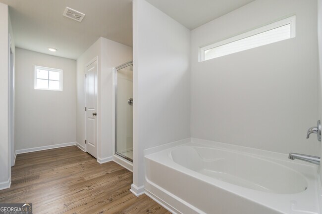 Building Photo - 129 Softwood Ct