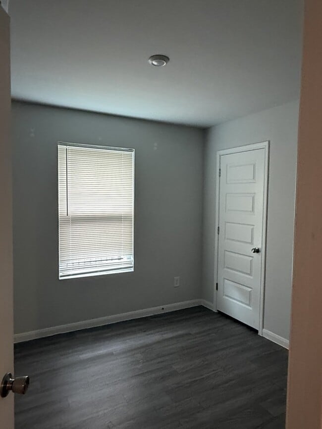 Building Photo - 89 Rd 51026