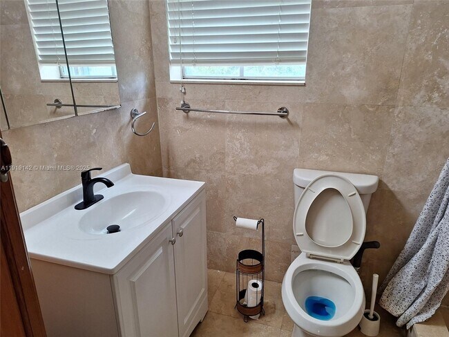 Building Photo - 2199 NE 182nd St