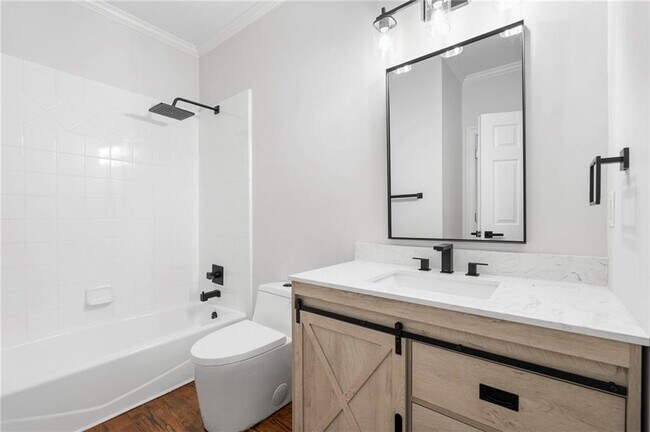 Building Photo - 870 Longstone Landing