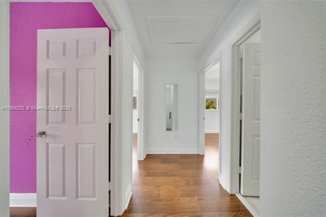 Building Photo - 2814 SW 27th St