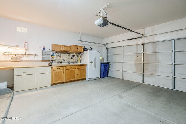 Building Photo - 4269 E Cassia Ln