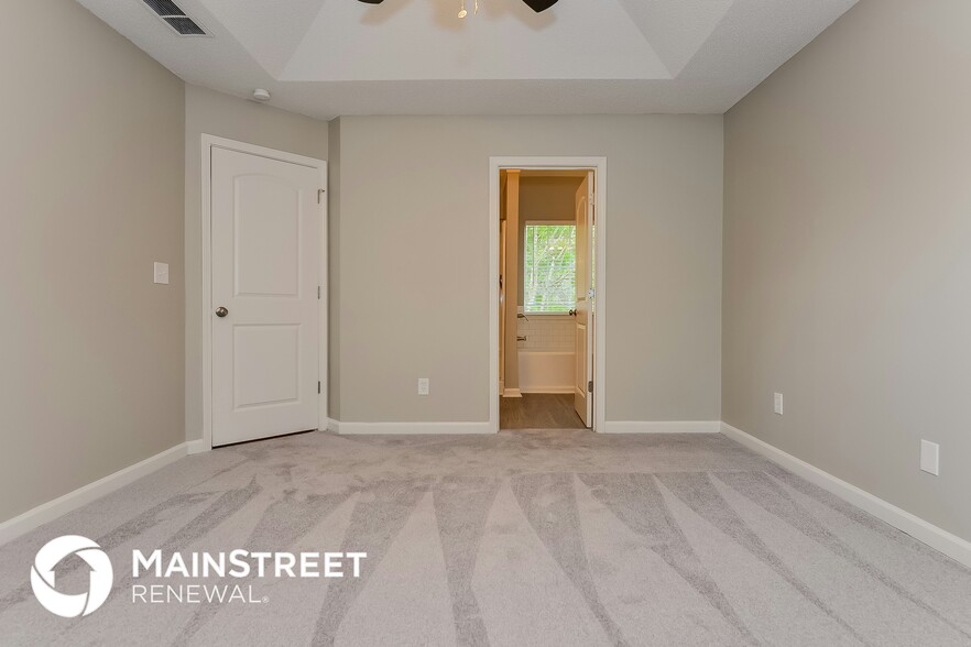 Building Photo - 704 Fieldstream Way