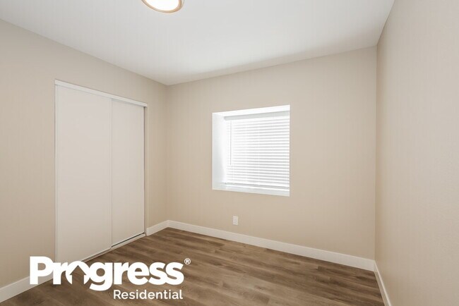 Building Photo - 5001 Chambliss Dr
