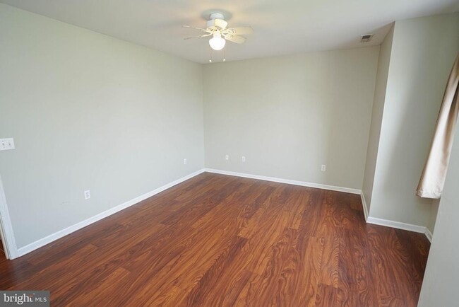 Building Photo - 1331 Aspen Dr