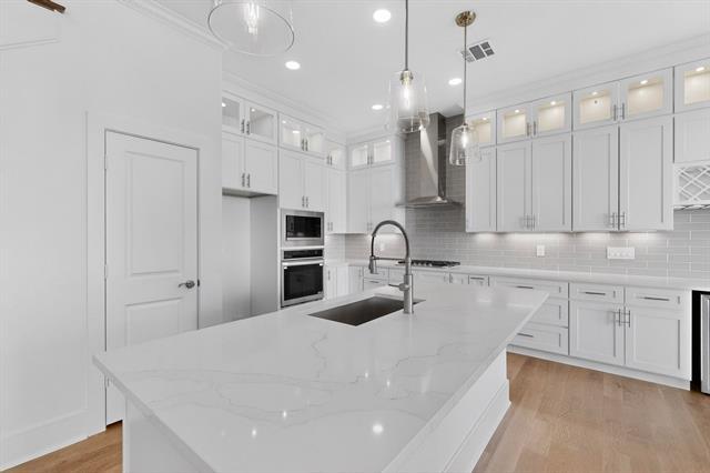 Building Photo - 7921 Renaissance Blvd