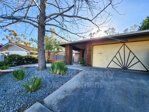 Building Photo - 11323 Tribuna Ave