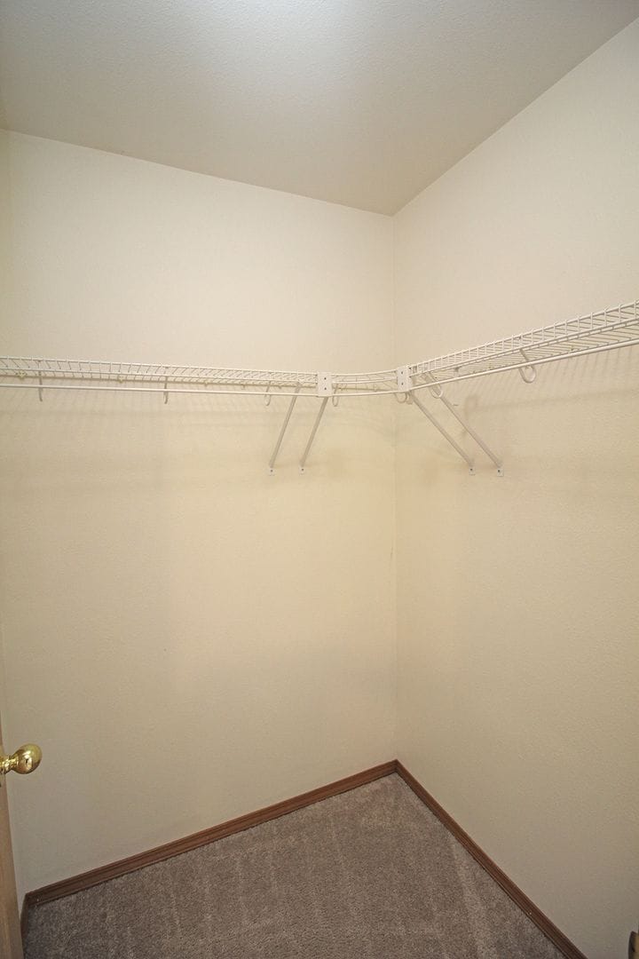 Building Photo - 22032 NE Chinook Way