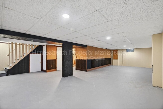 Building Photo - 2403 Gardner Dr