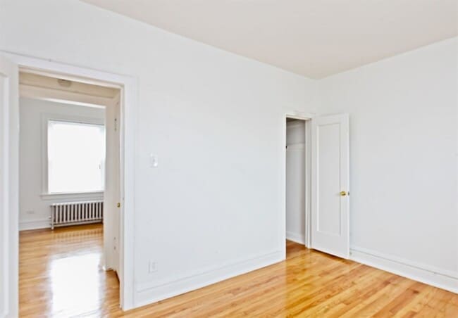 Building Photo - 10201 S Saint Lawrence Ave