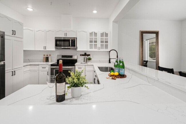 Building Photo - 2Bd/2Ba Redmond Condo