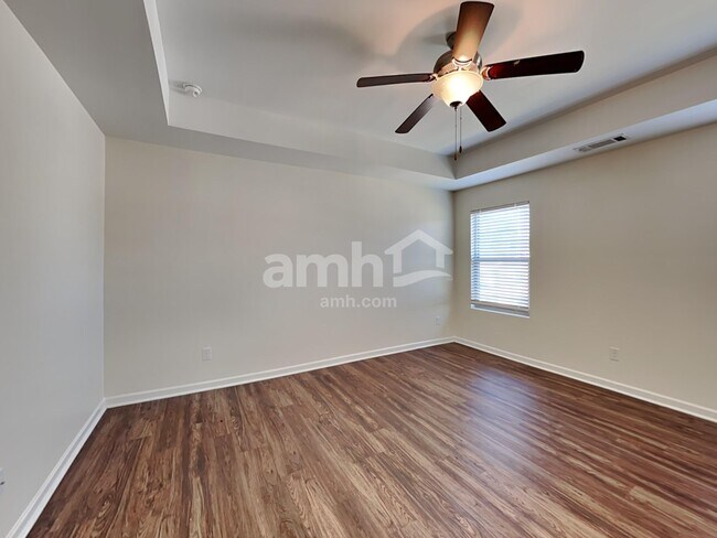 Building Photo - 1240 Faye Ct