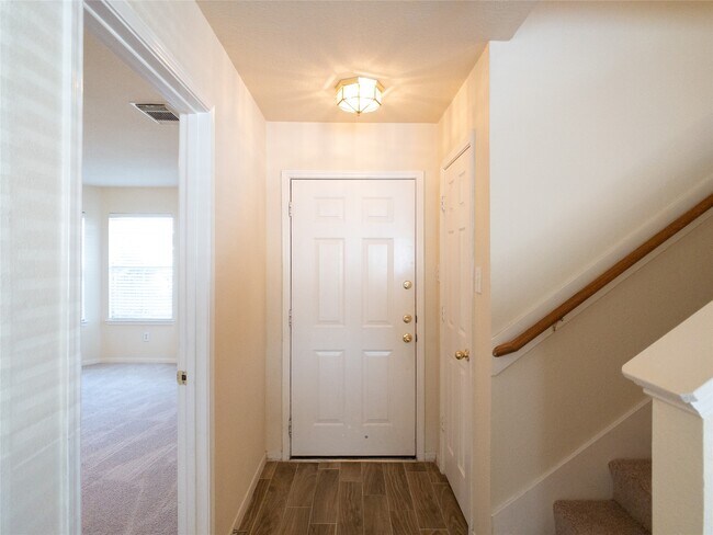Building Photo - 21843 Grassy Hill Ln