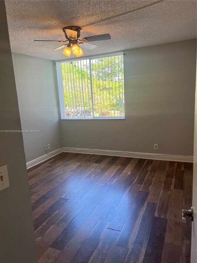 Building Photo - 10725 Cleary Blvd