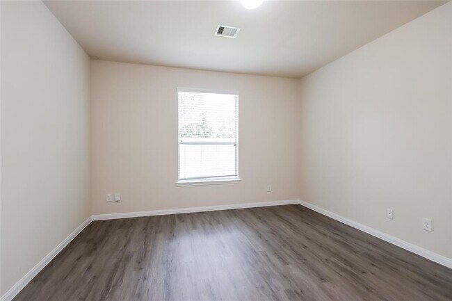 Building Photo - 9807 Piave Drive