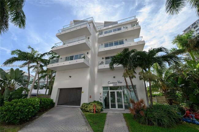 Primary Photo - 6362 Collins Ave